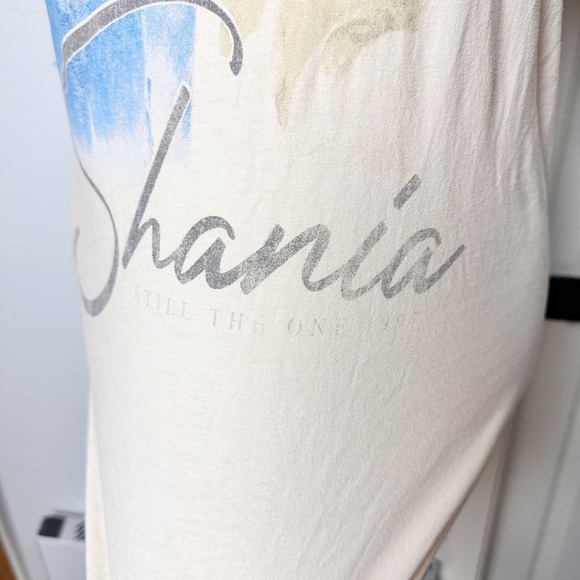 Shania Twain by Goodie Two Sleeves Music Graphic Tee Shirt sz S - Picture 6 of 8